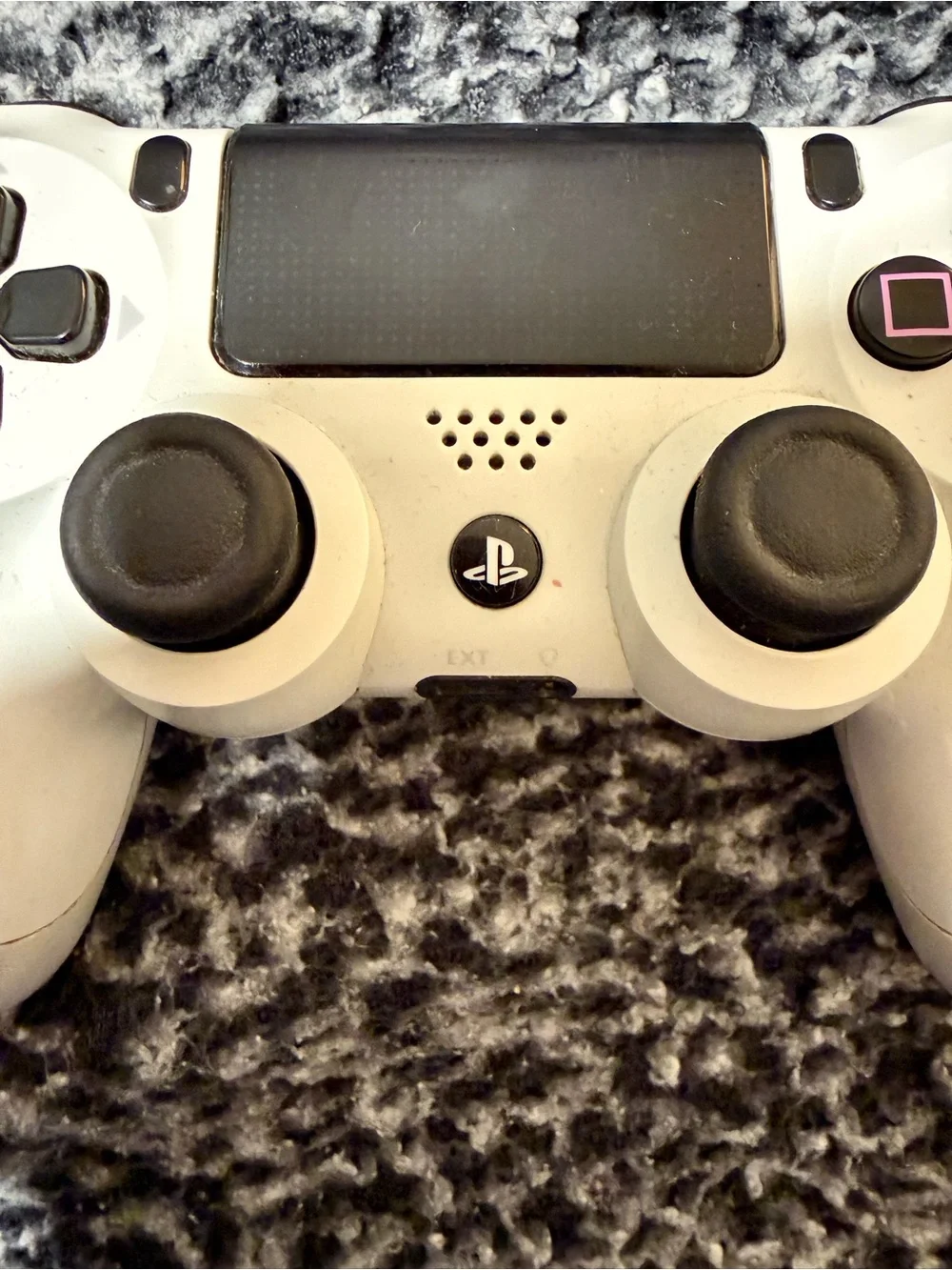 Sony DualShock 4 Wireless Controller - White with Black Buttons